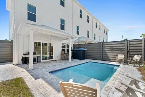 Home with private pool