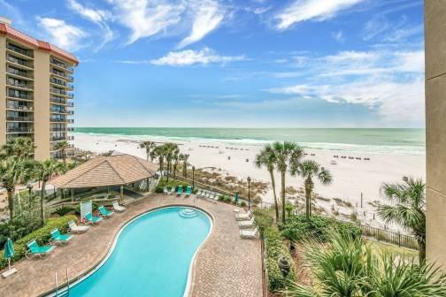 Beach home with pool and hottub