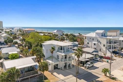 Beach homes near the beach